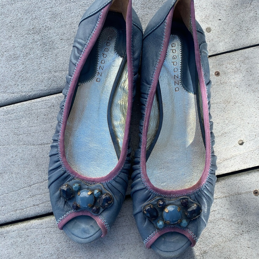 Size 8 Apepazza Beaded Flat, Open Toe Purple